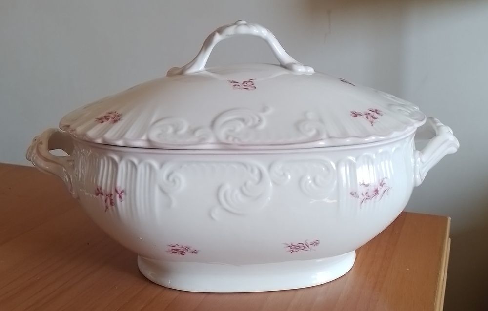 Terrina em porcelana Vista Alegre