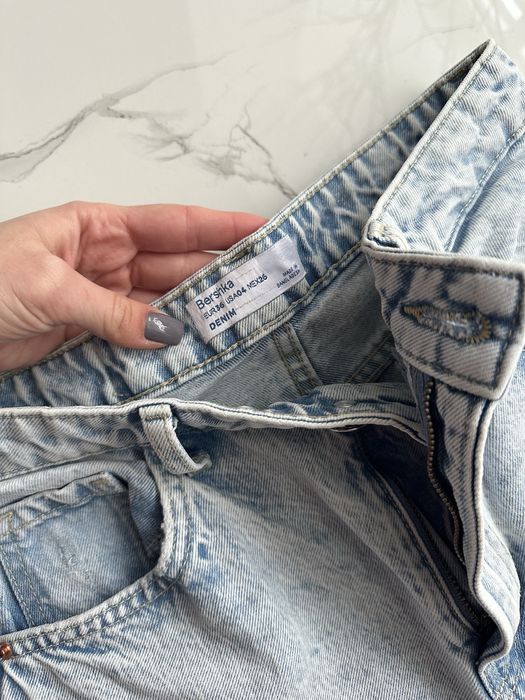 Жіночі джинси BERSHKA