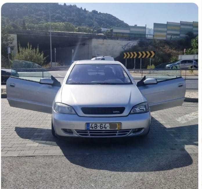 Opel Astra Coupé 1.8 16V Ano 2002