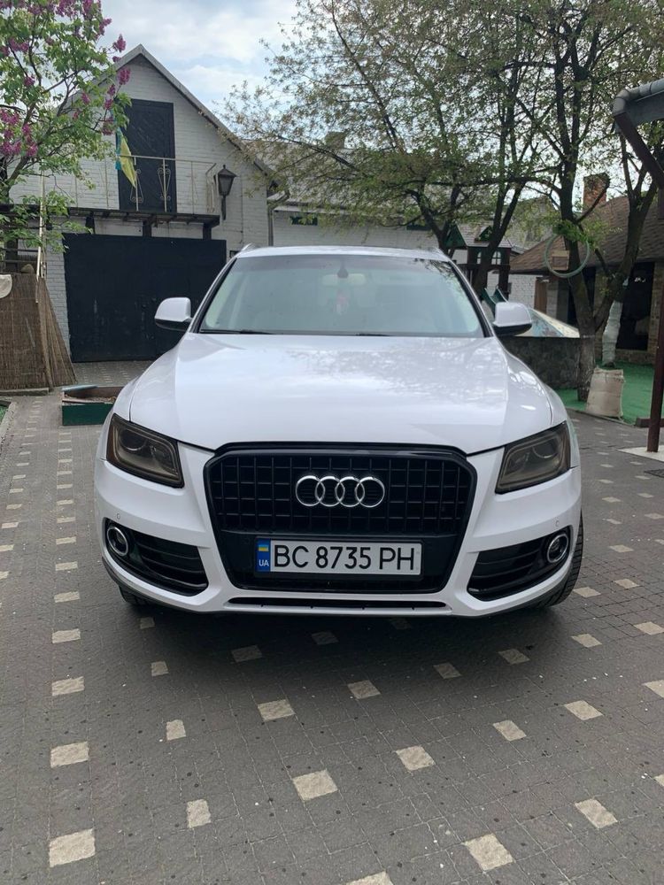 Продаю автоАуді q5