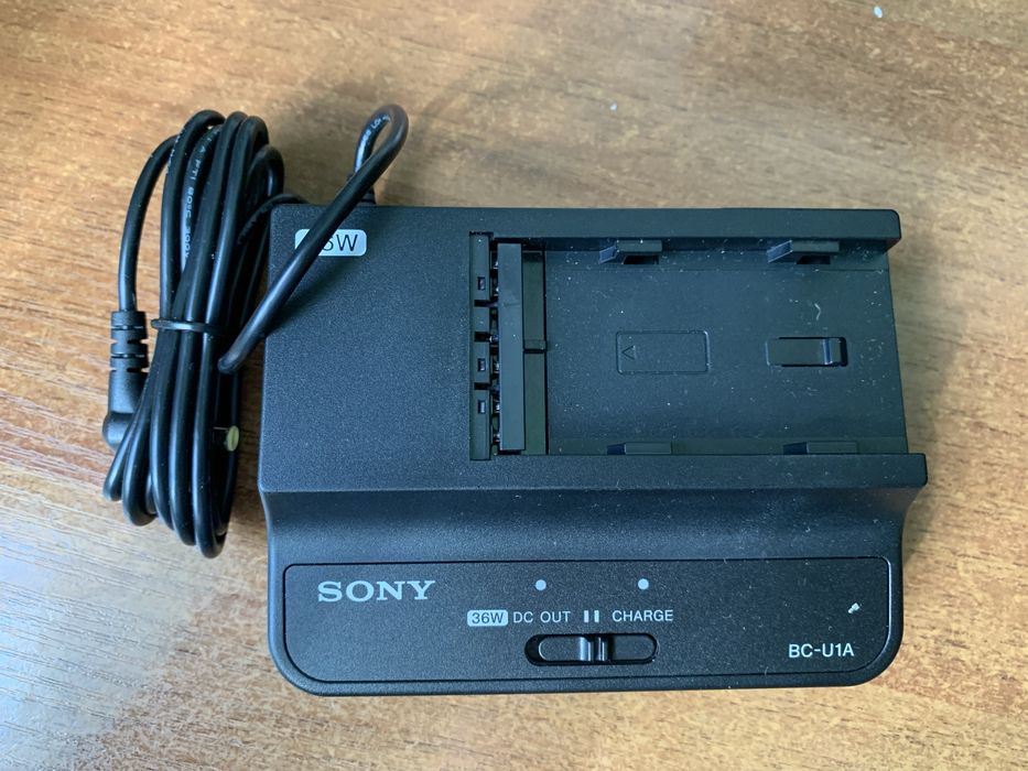 Зарядний пристрій Sony BC-U1A Новий та Оригінальний!!!