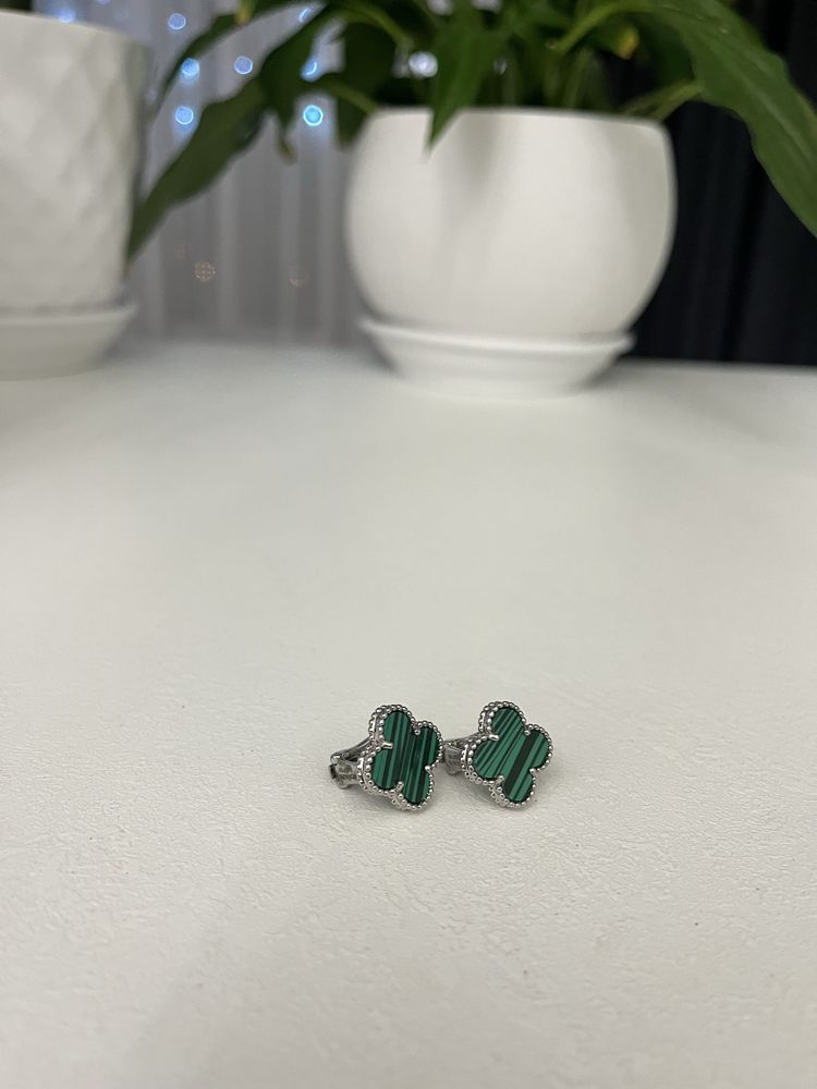 Серьги Van Cleef & Arpels