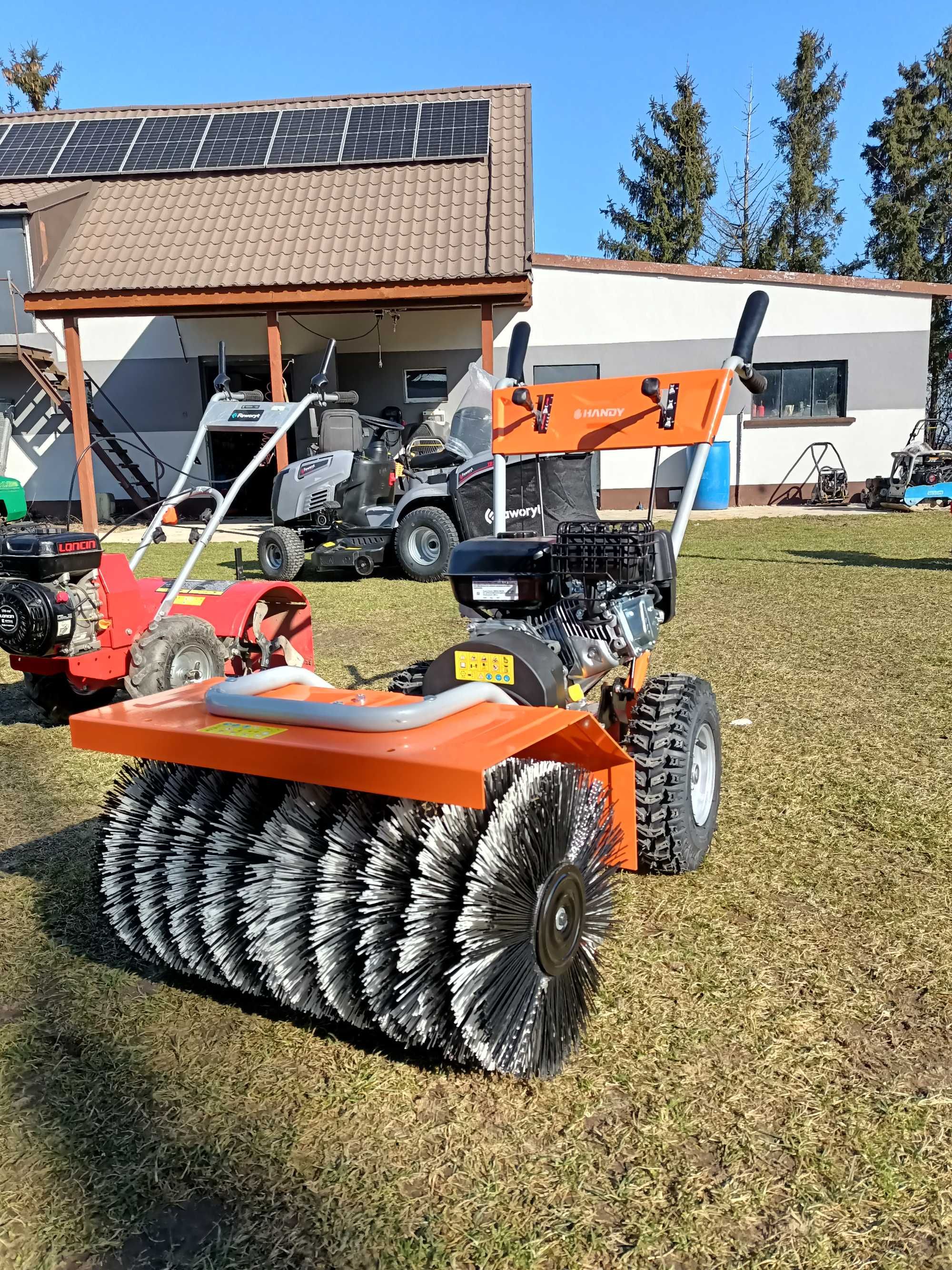Zamiatarka spalinowa Handy WZ60BS