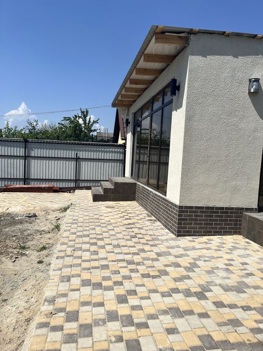 Продается дом на асфальте