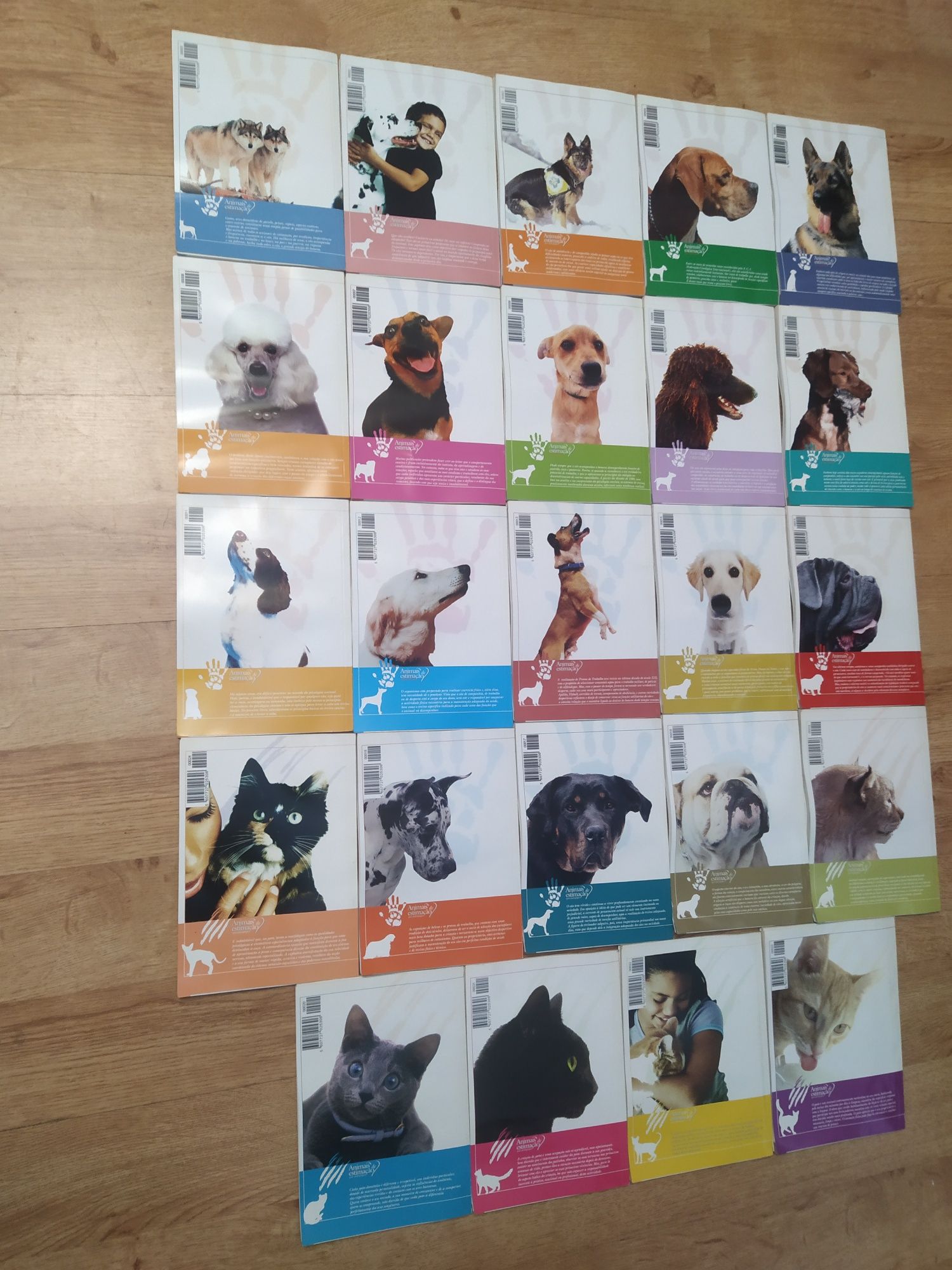 Vendo coleção completa "Guia pedagógico Animais de estimação Cão/ Gato