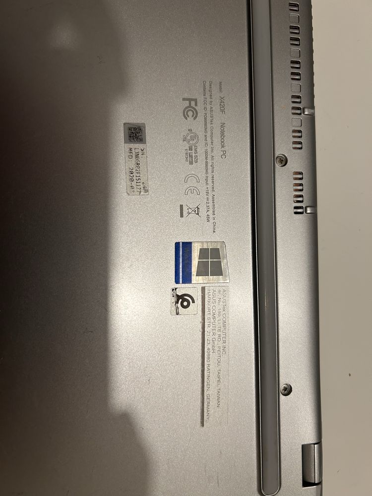 Laptop Asus Vivobook 14 8th gen