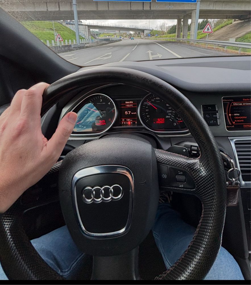 Audi Q7 3.0 Tdi V6 S Line * 7 lugares * IUC: 72€
