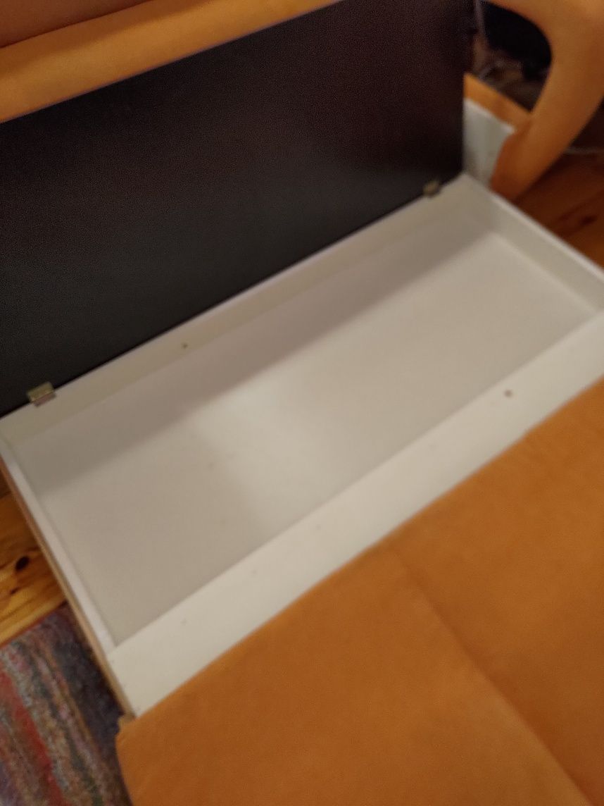 Sofa 3 os. z funkcją spania plus 2 fotele