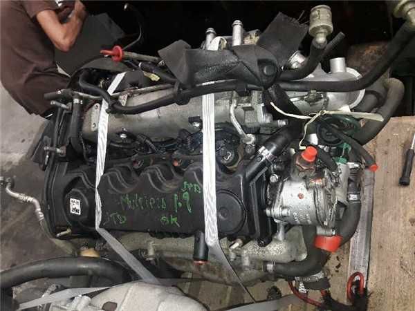 Motor FIAT BRAVO  1.9 JTD 105 182B4000