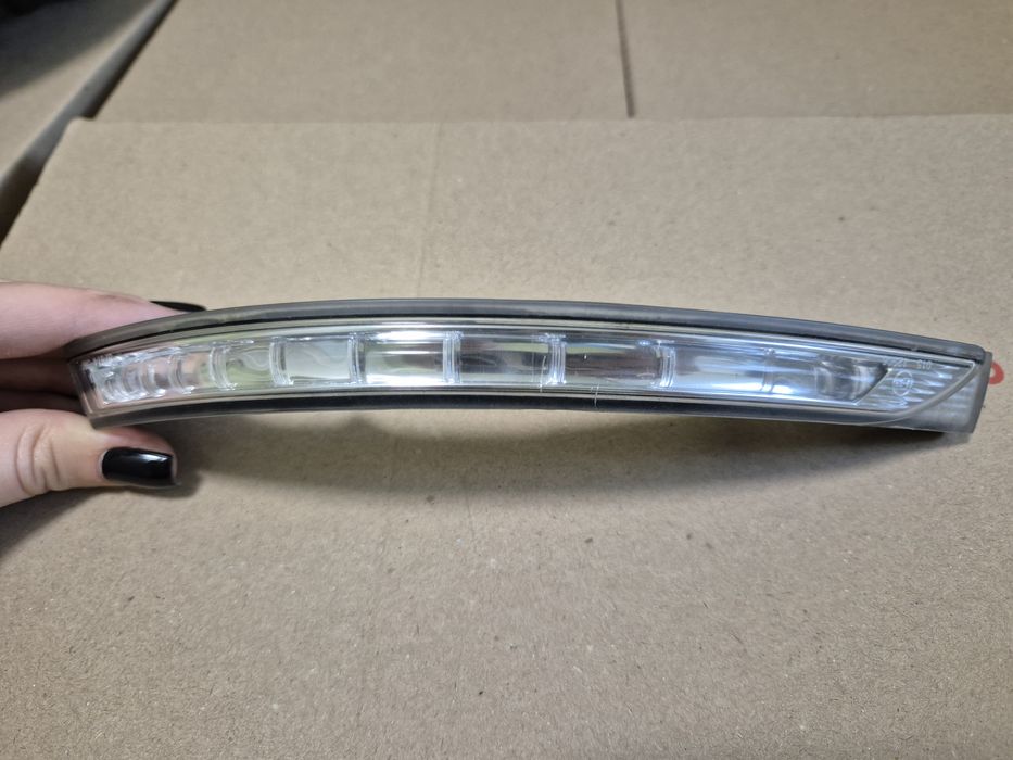 Поворотник на дзеркало