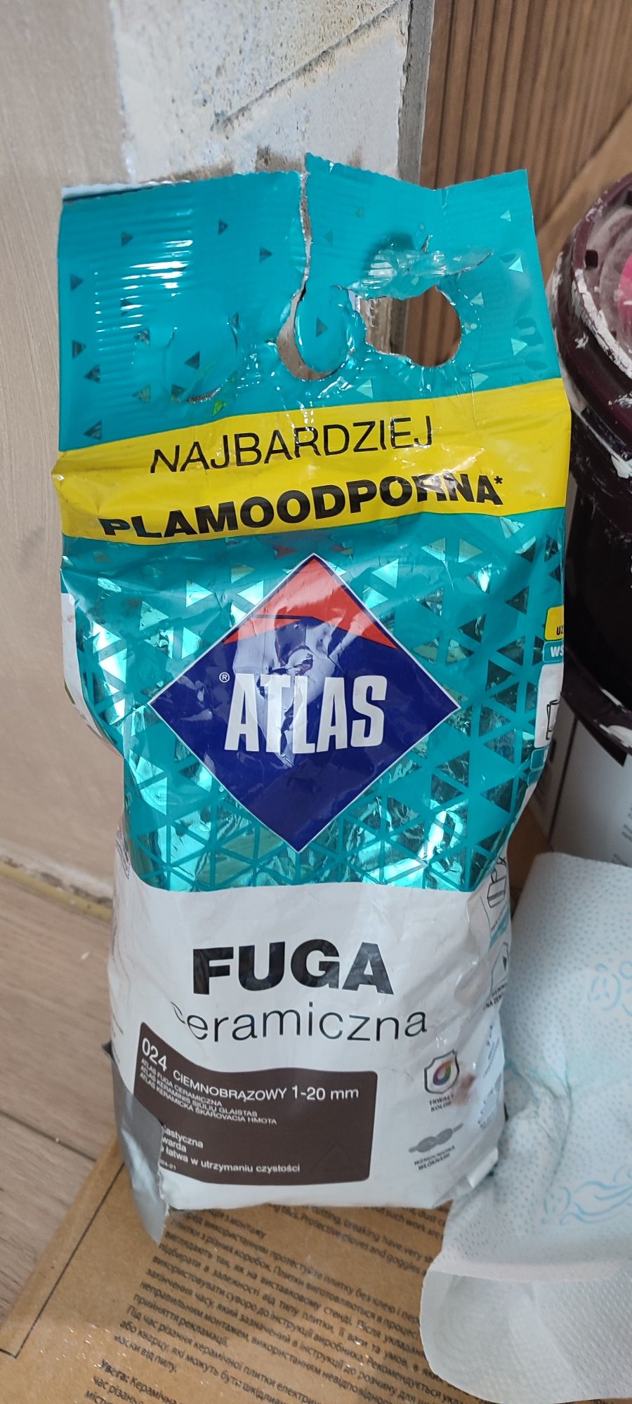 Fuga ceramiczna atlas