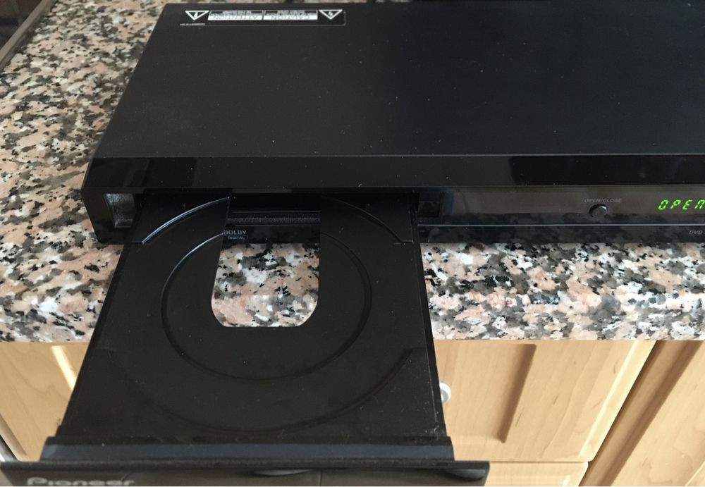 DVD - Pionner  DV-2022