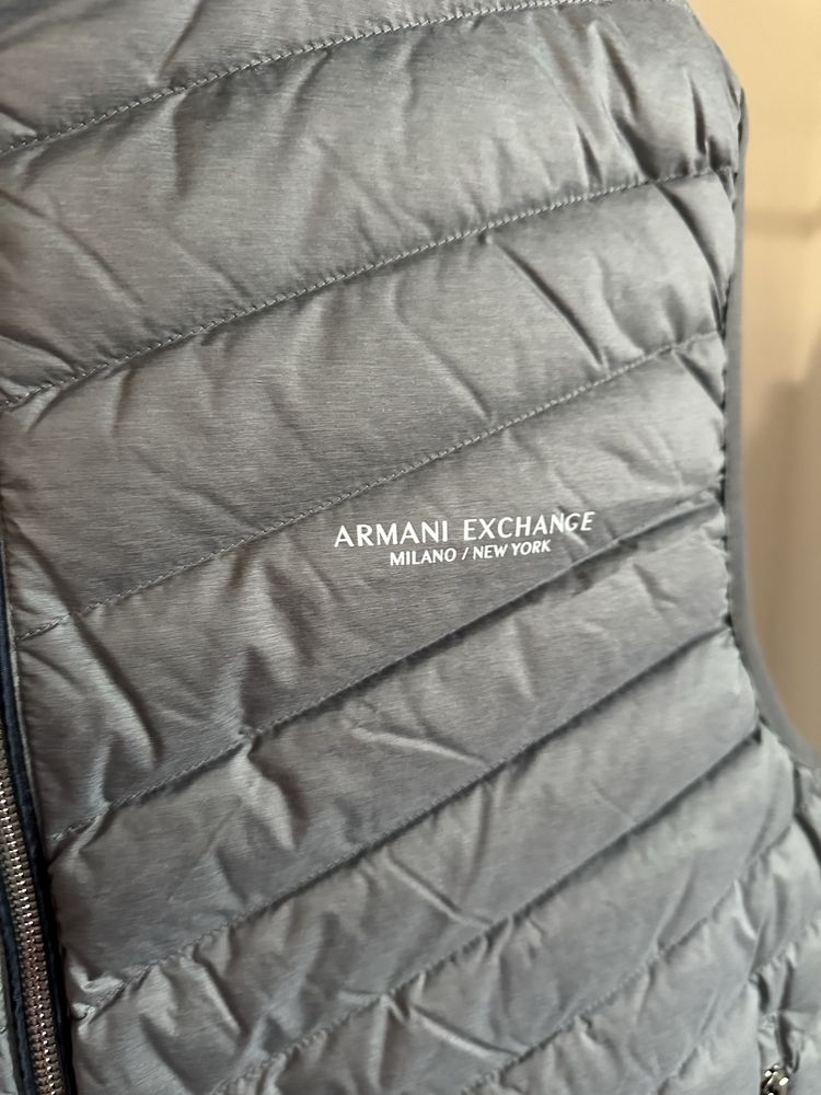 Мужской жилет Пухова безрукавка Armani Exchange