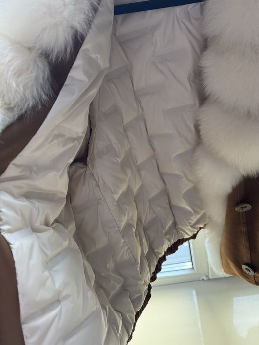 Пуховик-парка замшевая с мехом лисы.