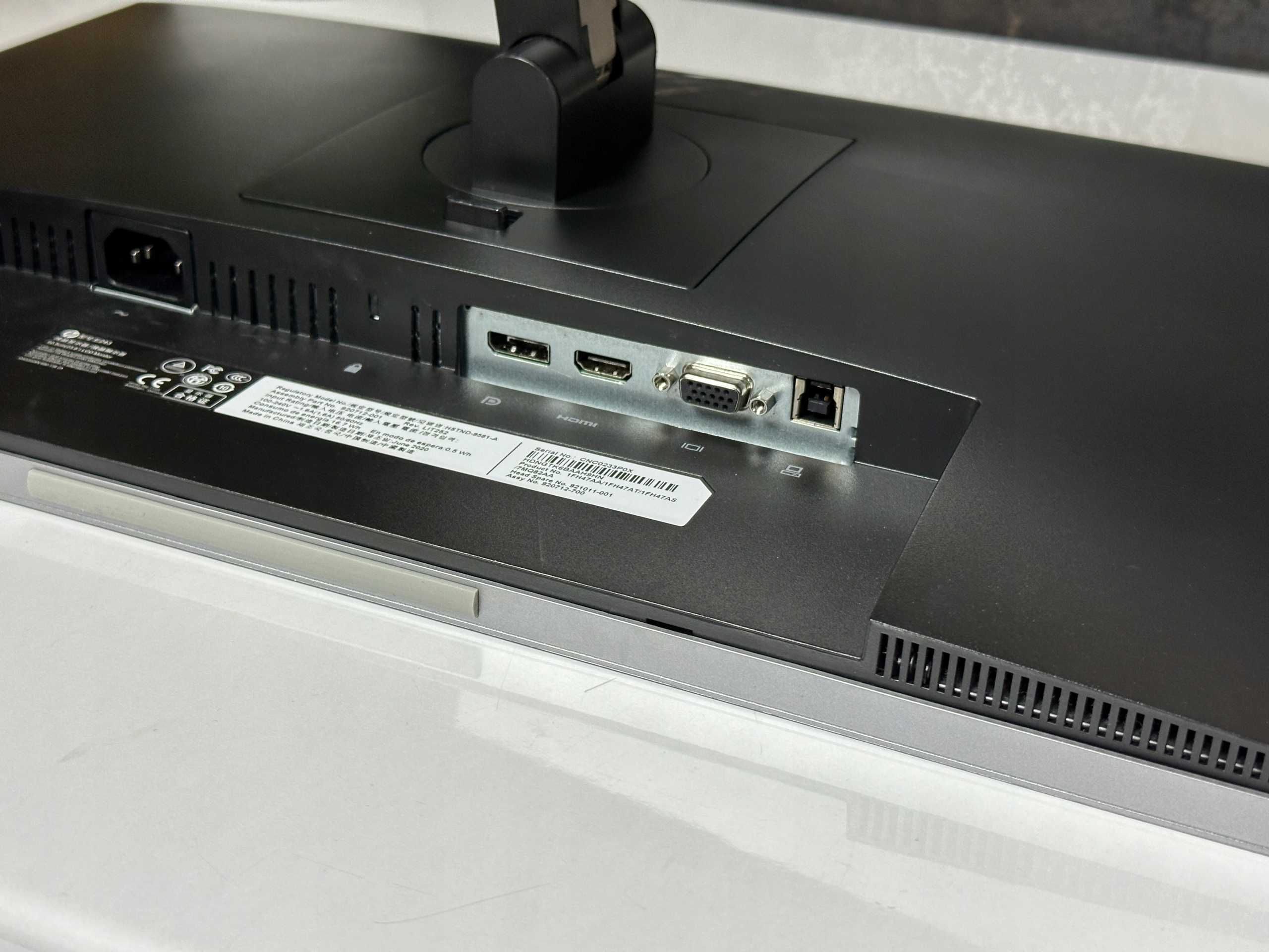 Twoje Okno na świat! Bezramkowy Monitor HP E243 FHD HDMI 24" + Zestaw