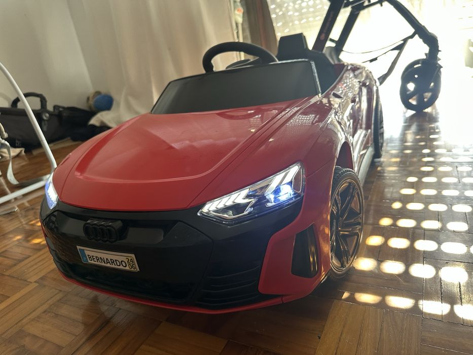 Carro Elétrico Infantil Audi TT