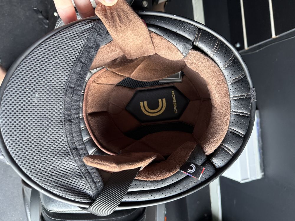 CASSIDA Kask Super Hooligan