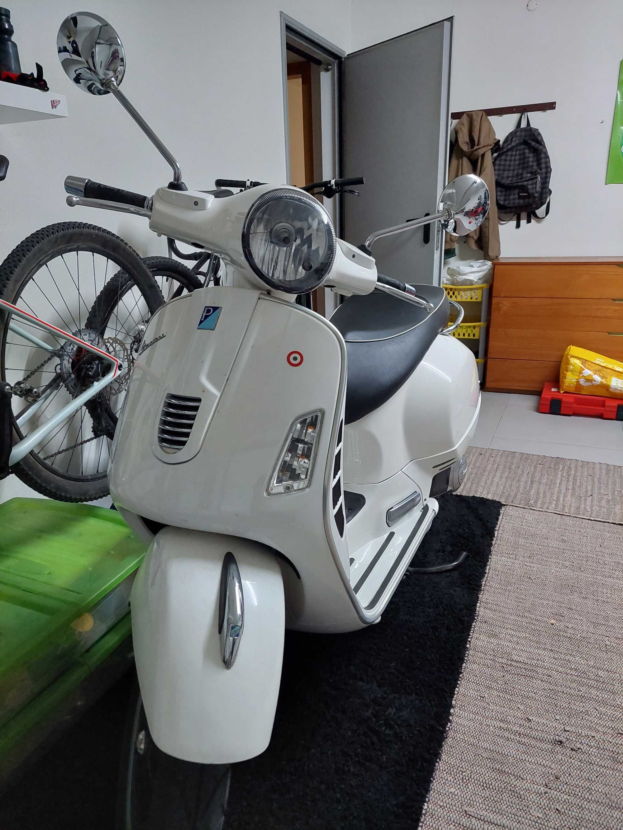 Vespa gts 125 como nova