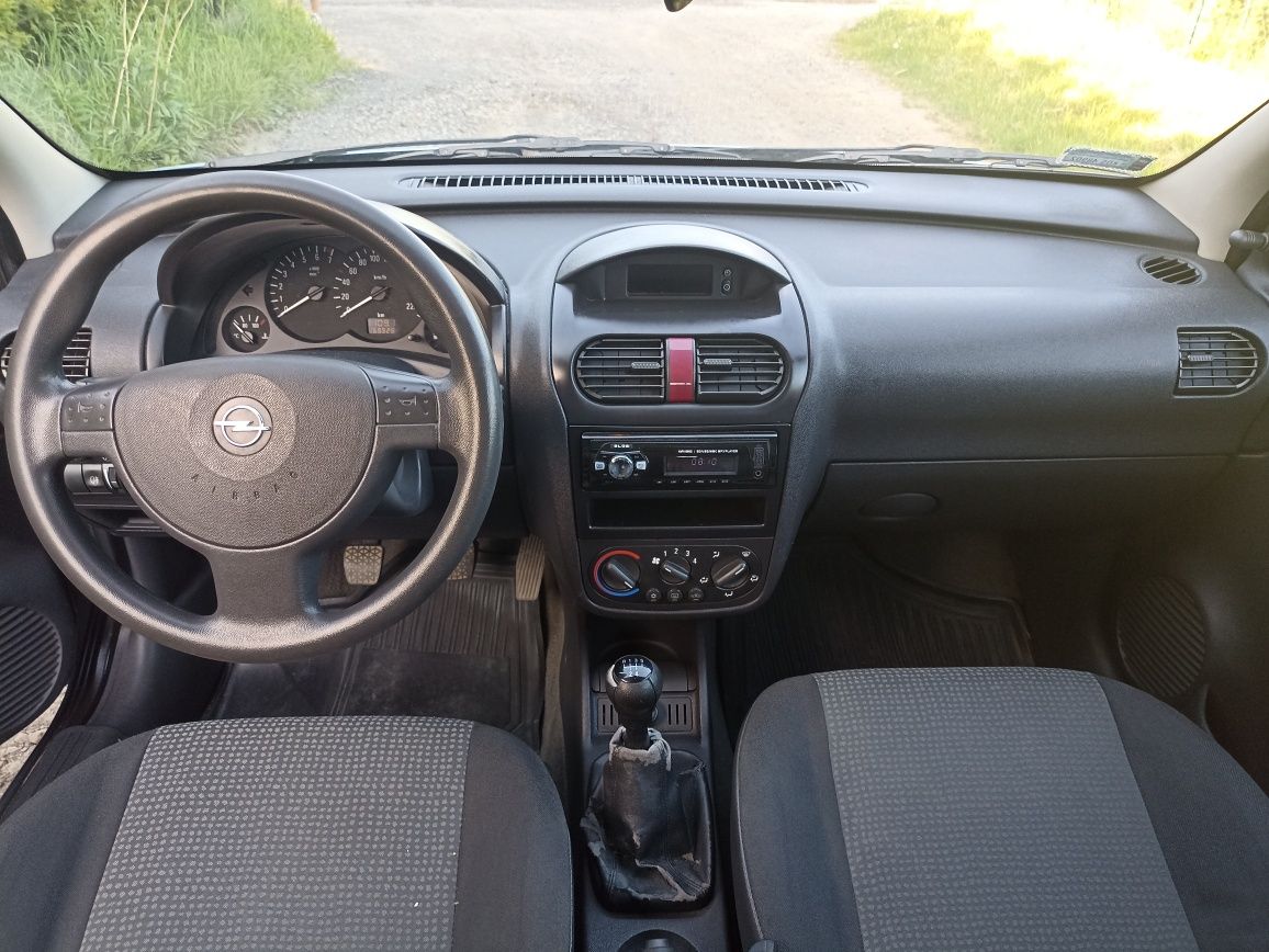 Opel corsa 1.0 2005