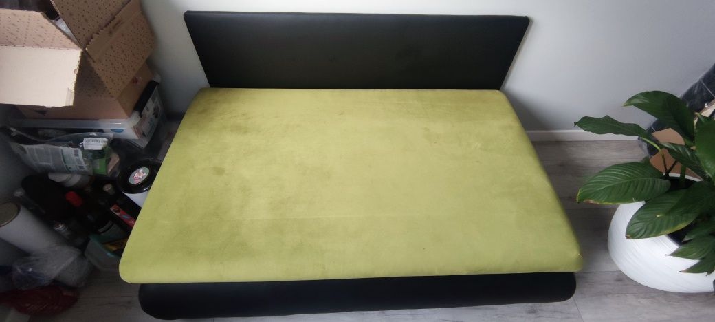 Kanapa, sofa z funkcją spania i pojemnikiem