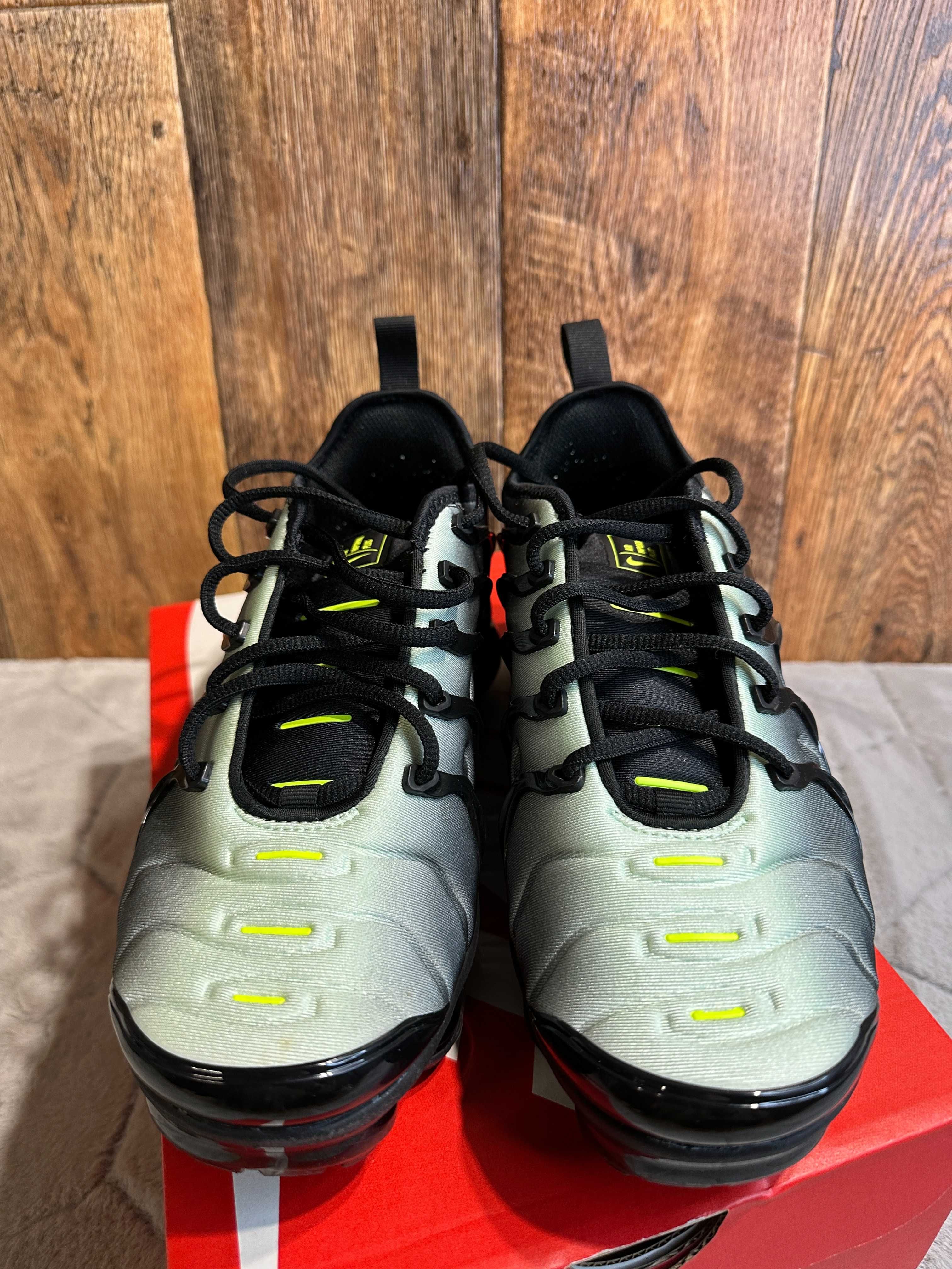 Buty Nike air Vapormax Plus Neon 40,5