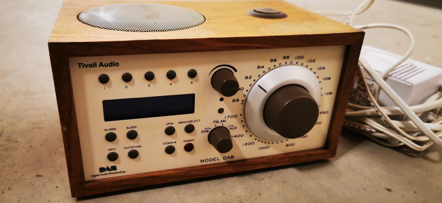 Radio Tivoli Audio Model Dab