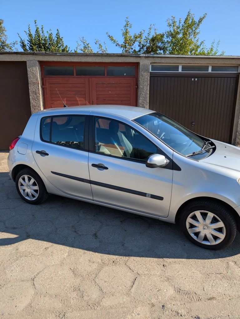 Renault Clio III • Benzyna 1.2 • 130kkm • Zadbany