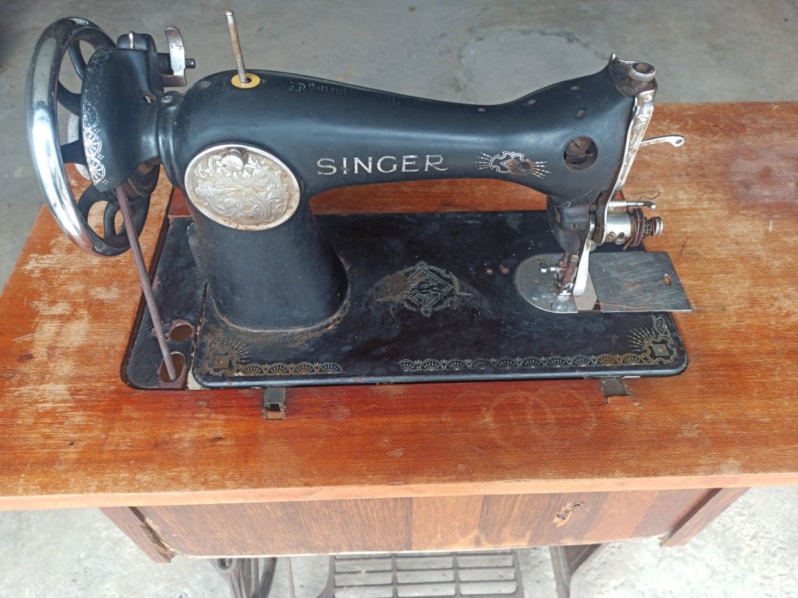 Máquina de costura Singer