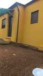 Alugo  casa  pequena para estudante