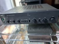 Amplificador NAD 306.