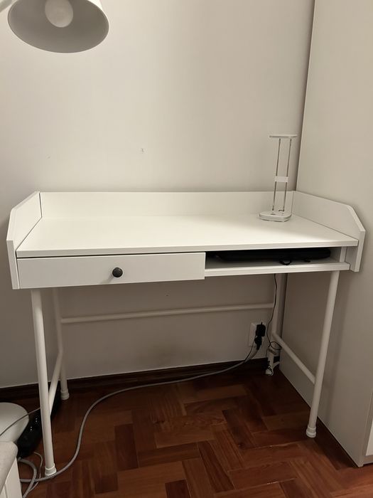 Secretária IKA nova