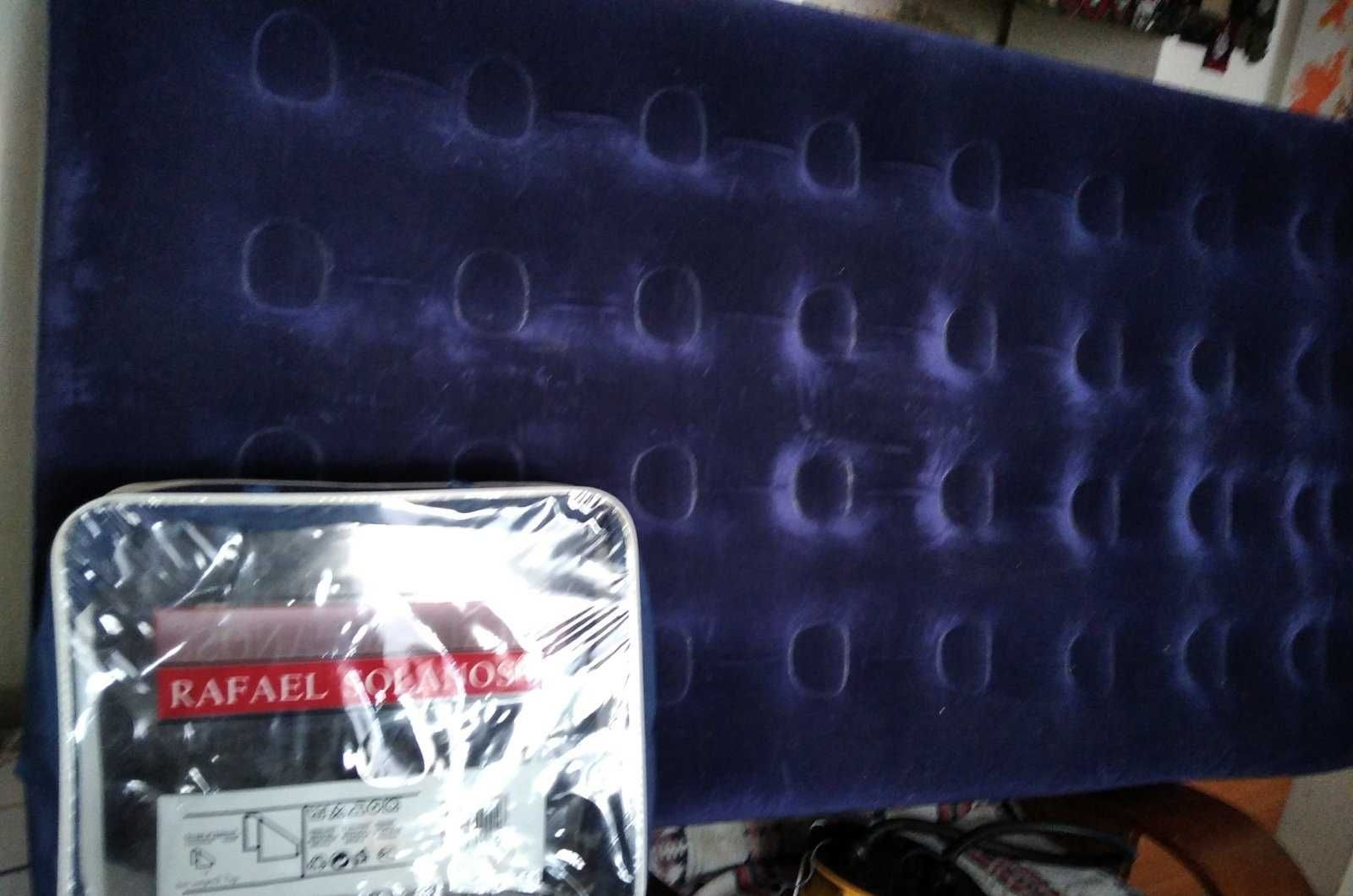 Надувной матрас с велюровым покрытием