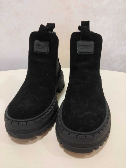 Підліткові чорні чоботи