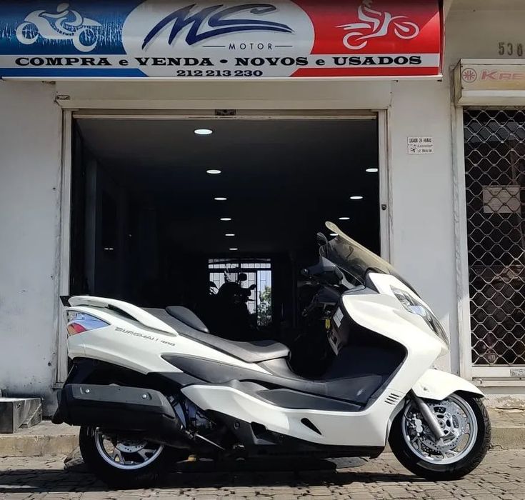 Suzuki Burgman  400