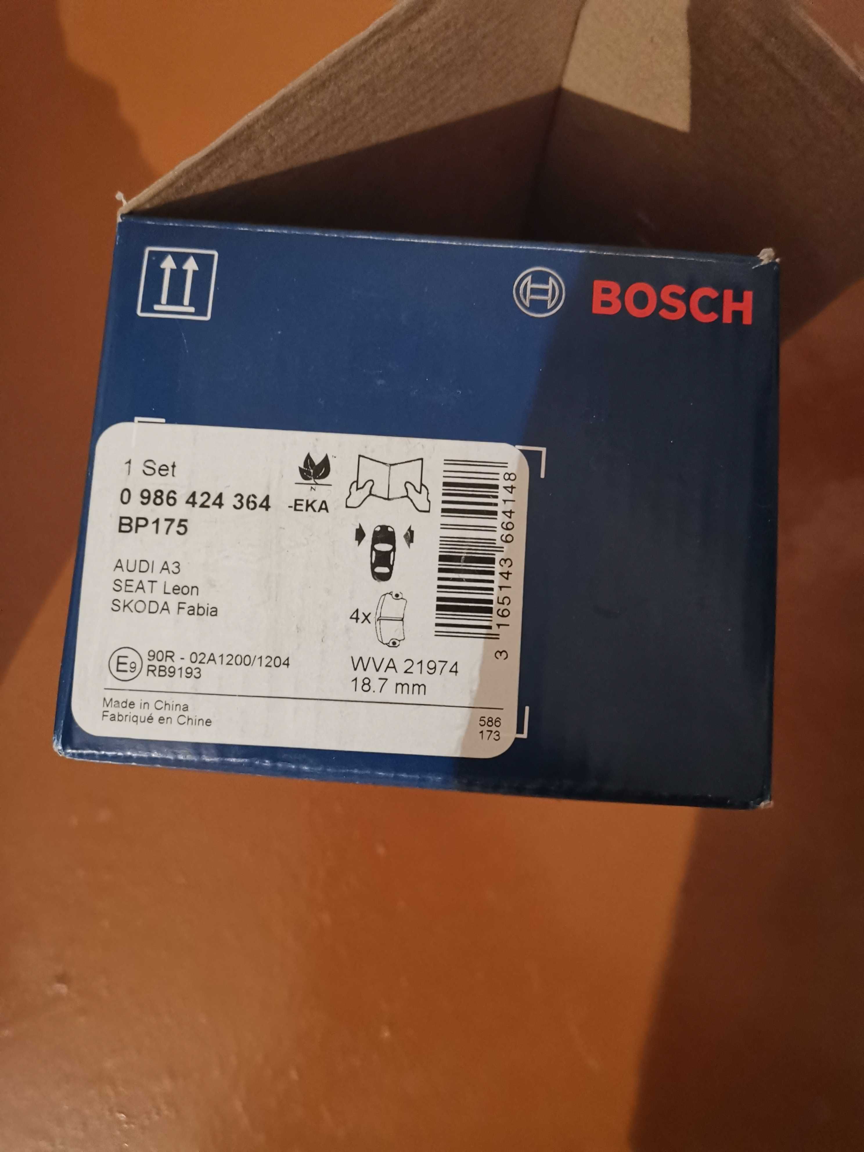 Тормозные колодки Шкода Фабия 2 ( Ауди,Фольк, Сеат) Bosch о986 424 364