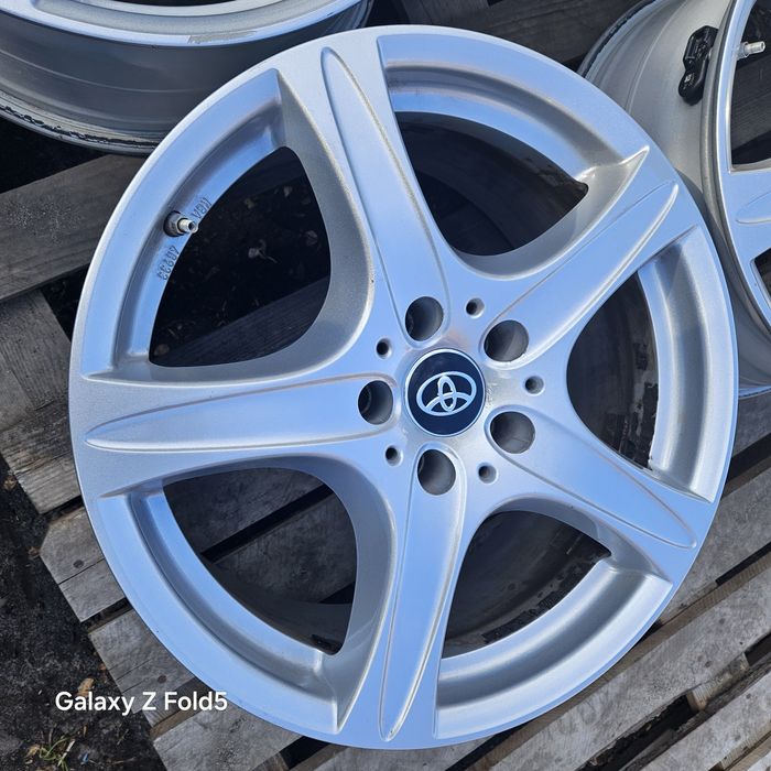 Alufelgi 18 Toyota Rav4 CHR Corolla Cross Avensis 5x114,3 ET38 TPMS