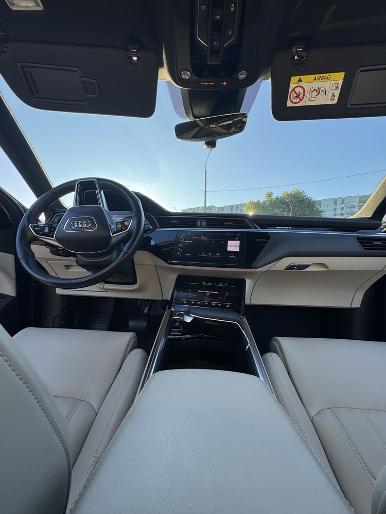 Audi e-tron 2021