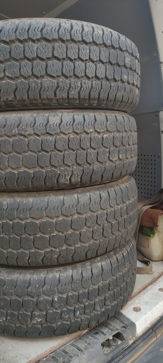 Opony letnie z 2017r 5mm 215/65/16C Goodyear 5N4 ANDL4