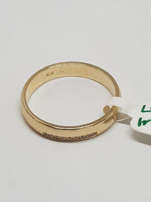 Złota półokrągła obrączka z cyrkoniami złoto 585 Rozmiar 14