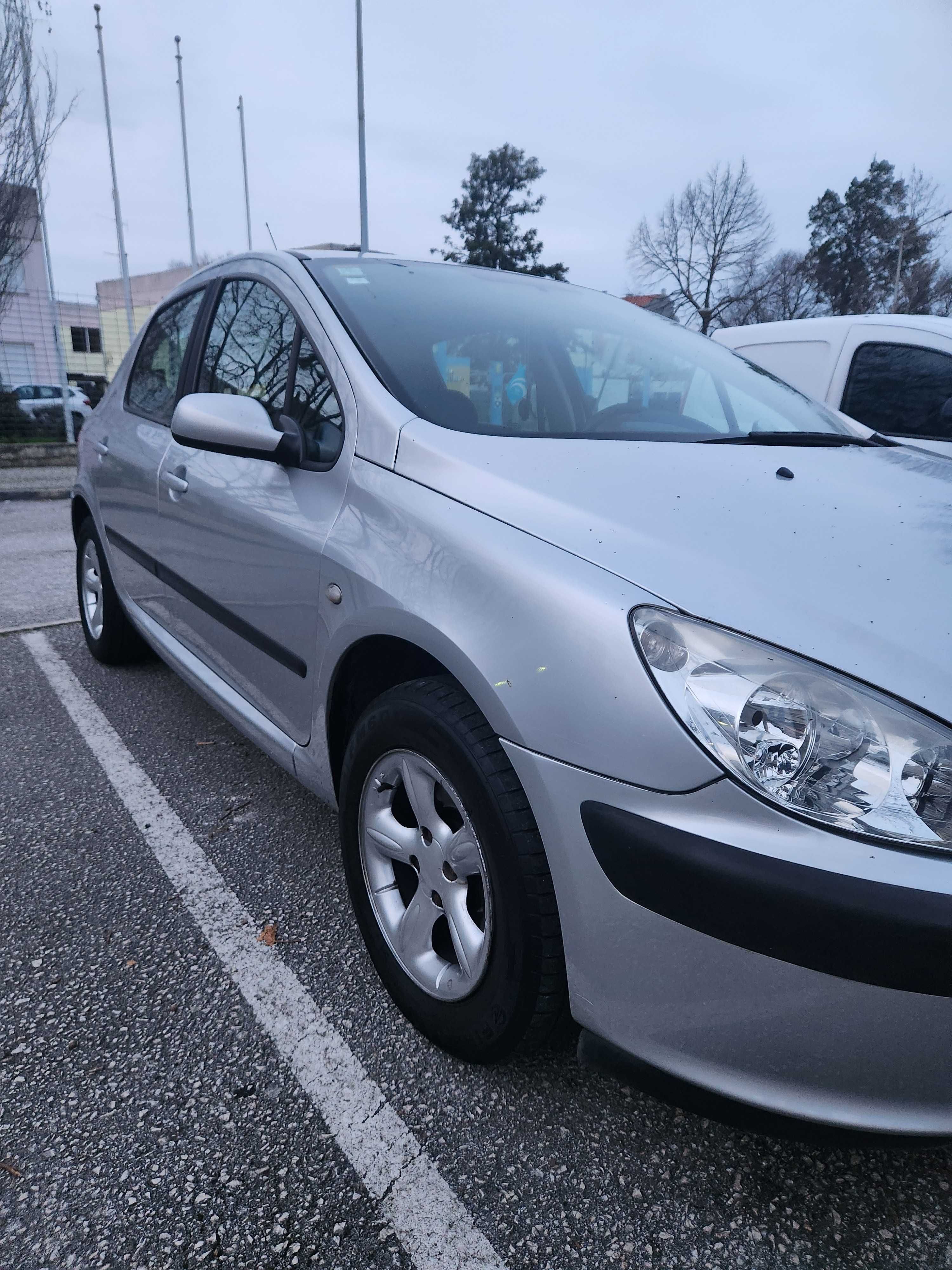 Peugeot 307 HDi – ano 2005 – Diesel – Vende-se como está