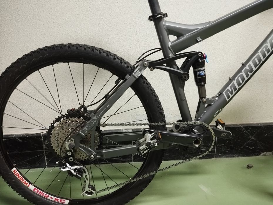 Bicicleta BTT mondraker impecável