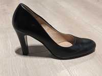 Pantofle damskie obcasy 8.5cm czarne skóra naturalna