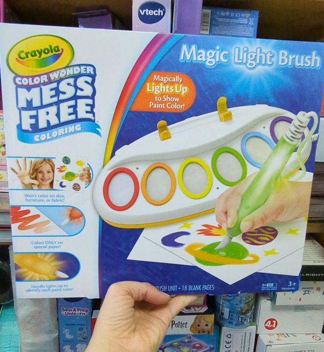 Станція малювання без бруду  Crayola Color Wonder Magic Light brush