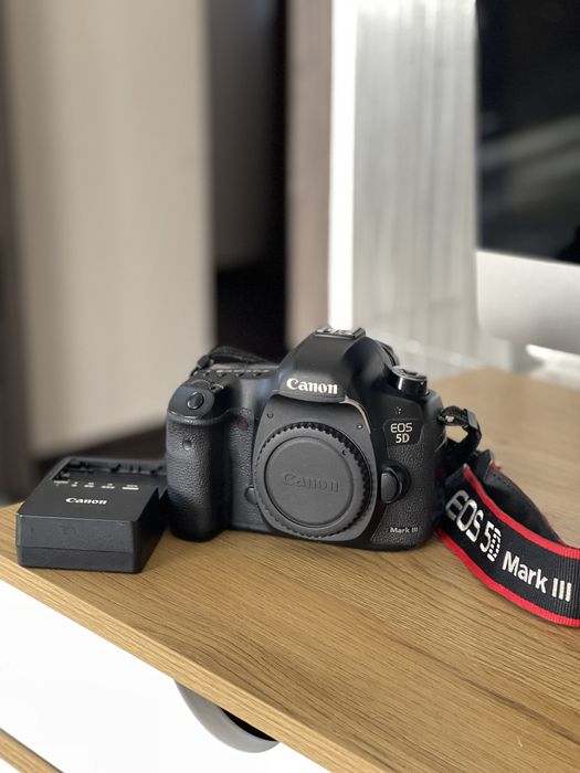 Фотокамера Canon 5d mark 3