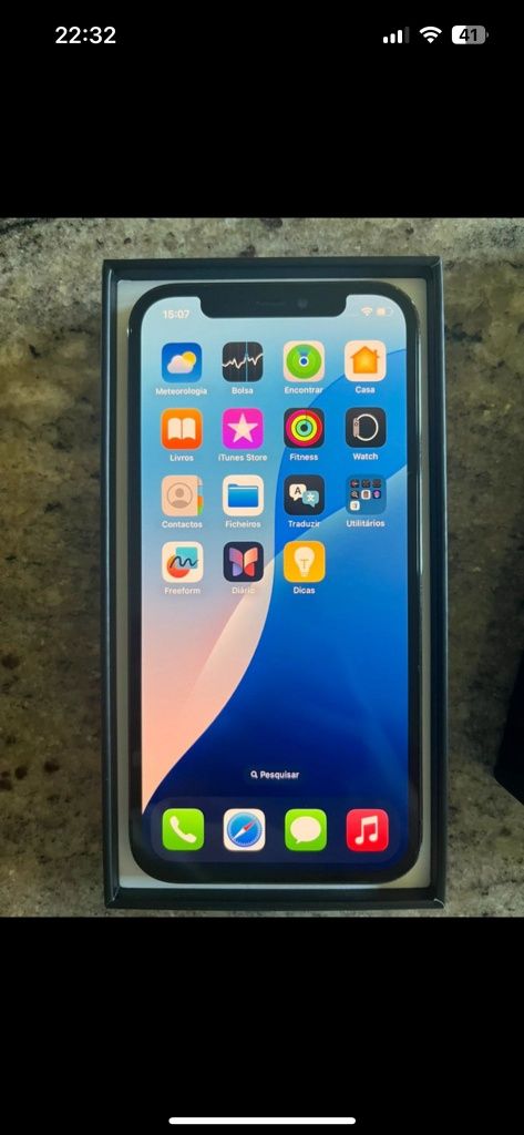 Iphone 12 pro em bom estado