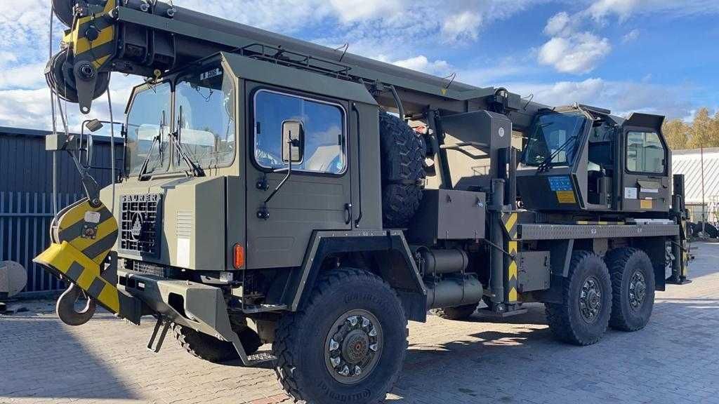 Usługi dźwigowe Dźwig 20T TERENOWY 6x6 I 20t-220t I