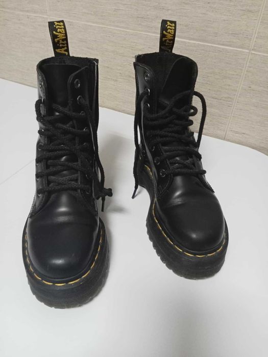 Dr. Martens Botas Plataforma Jadon Smooth