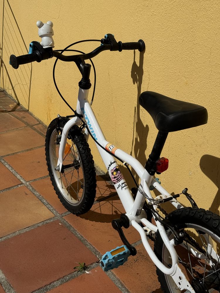 Bicicleta B-win roda 16