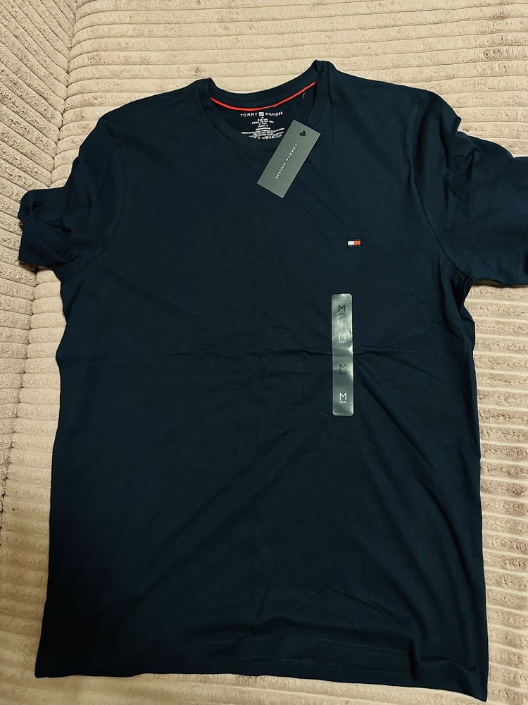 Футболка Tommy Hilfiger  Short Sleeve Core Flag Crew Neck Tee