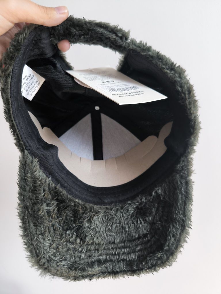 Czapka jeździecka Kentucky ciemnozielona Teddy